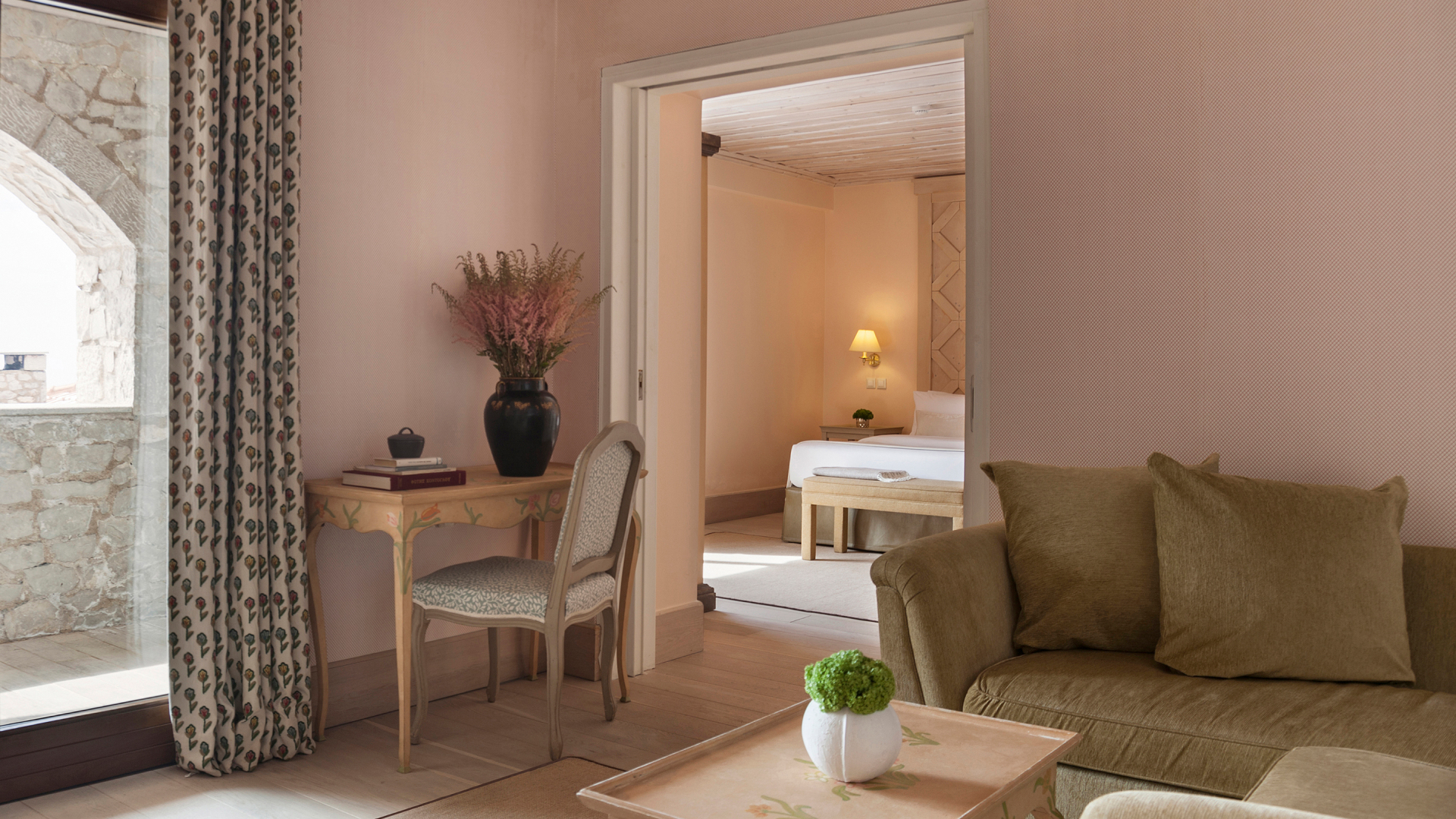 Our Suites - Santa Marina Arachova Resort & Spa